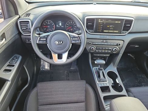 Used 2022 Kia Sportage LX w/ LX AWD Value Edition Package image 11