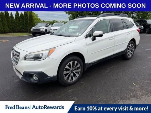 Used 2017 Subaru Outback 2.5i Limited AWD/4WD image 3