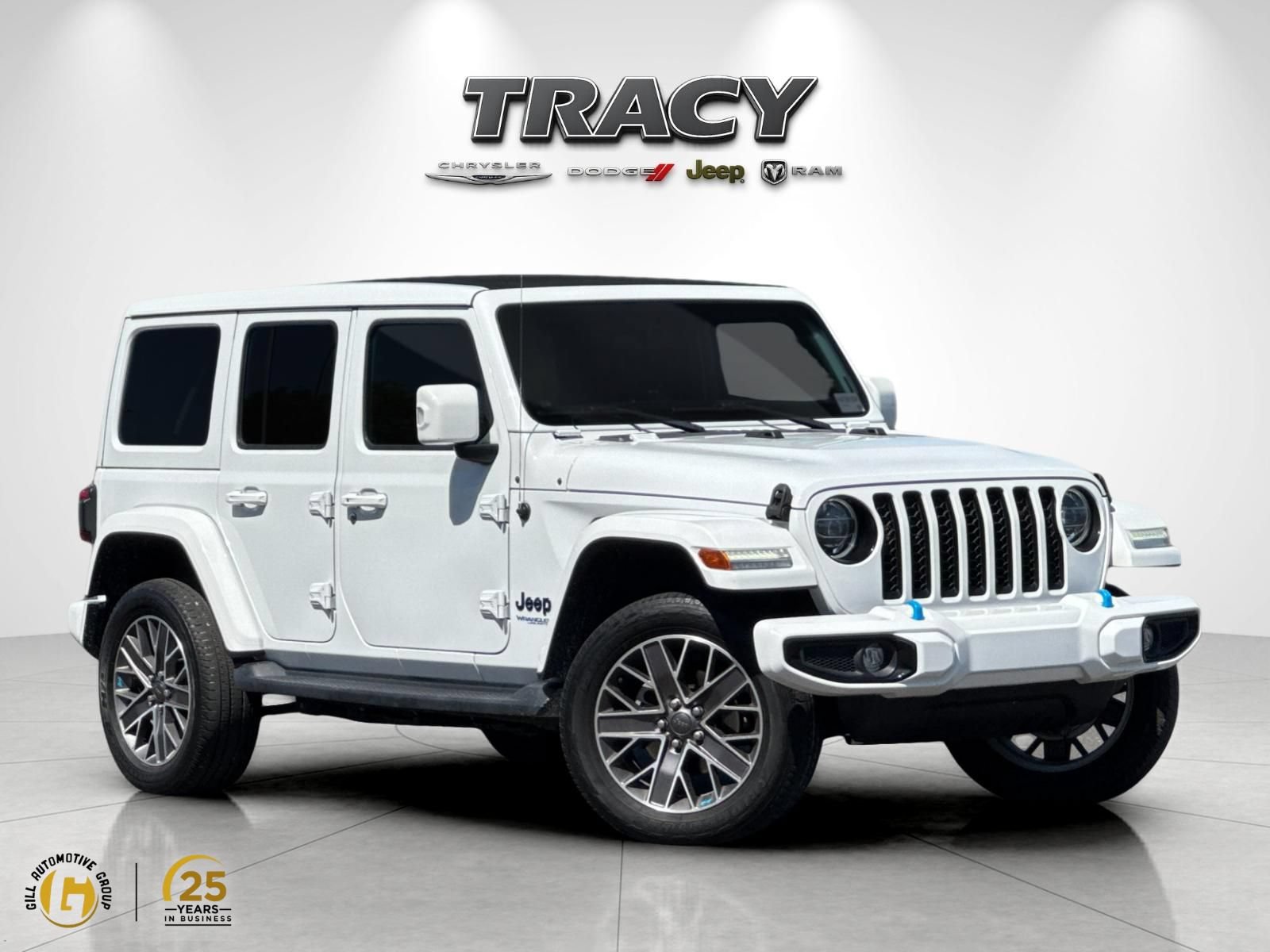 Used 2022 Jeep Wrangler Unlimited Sahara AWD/4WD image 1