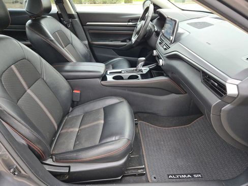 Used 2023 Nissan Altima 2.5 SR image 27