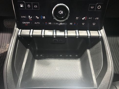 Certified 2026 GMC Terrain Elevation w/ Elevation Premium Package image 27