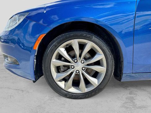Used 2016 Chrysler 200 S FWD image 10