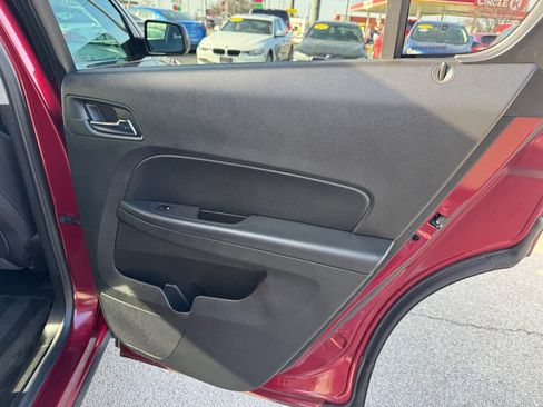 Used 2017 Chevrolet Equinox LT w/ Convenience Package image 15