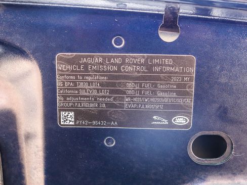 Used 2023 Land Rover Discovery S R-Dynamic AWD/4WD image 24