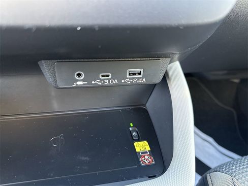 New 2026 Subaru Forester Premium image 34