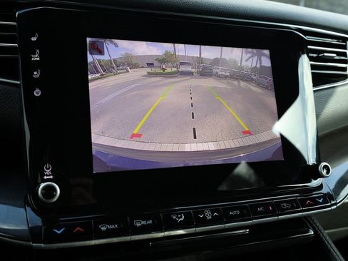 Used 2023 Jeep Wagoneer 4WD image 36