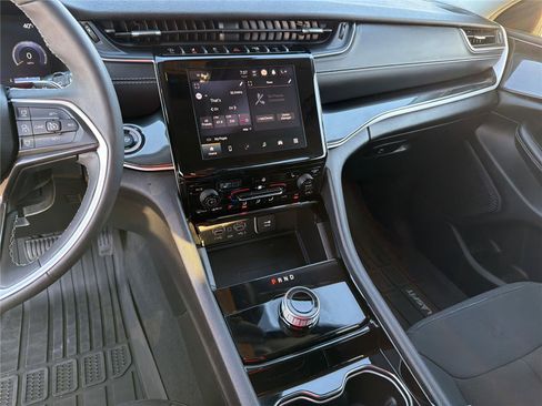 Used 2023 Jeep Grand Cherokee L Laredo w/ Luxury Tech Group I image 29