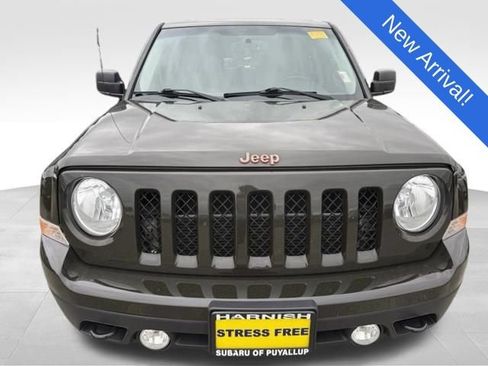 Used 2017 Jeep Patriot 75th Anniversary w/ Power Value Group AWD/4WD image 2