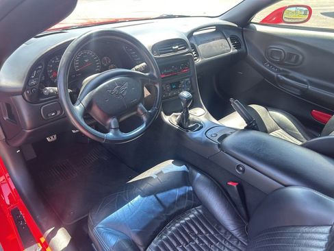 Used 2004 Chevrolet Corvette Z06 w/ Memory Package RWD image 17