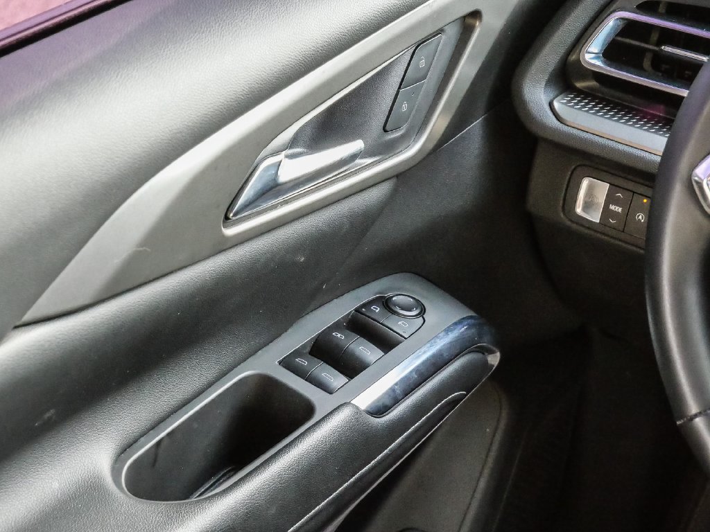 Used 2025 Chevrolet Traverse LT FWD image 29