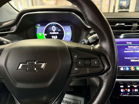 Used 2022 Chevrolet Bolt EUV LT w/ Convenience Package image 12