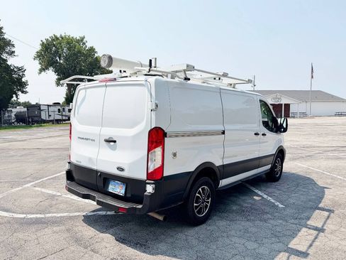 Used 2021 Ford Transit 250 Low Roof RWD image 5