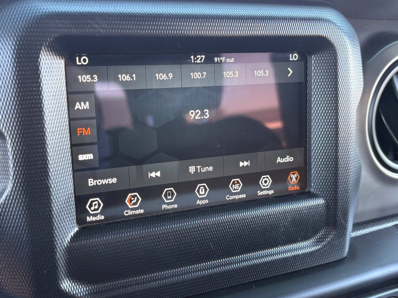Used 2020 Jeep Wrangler Sport AWD/4WD image 21