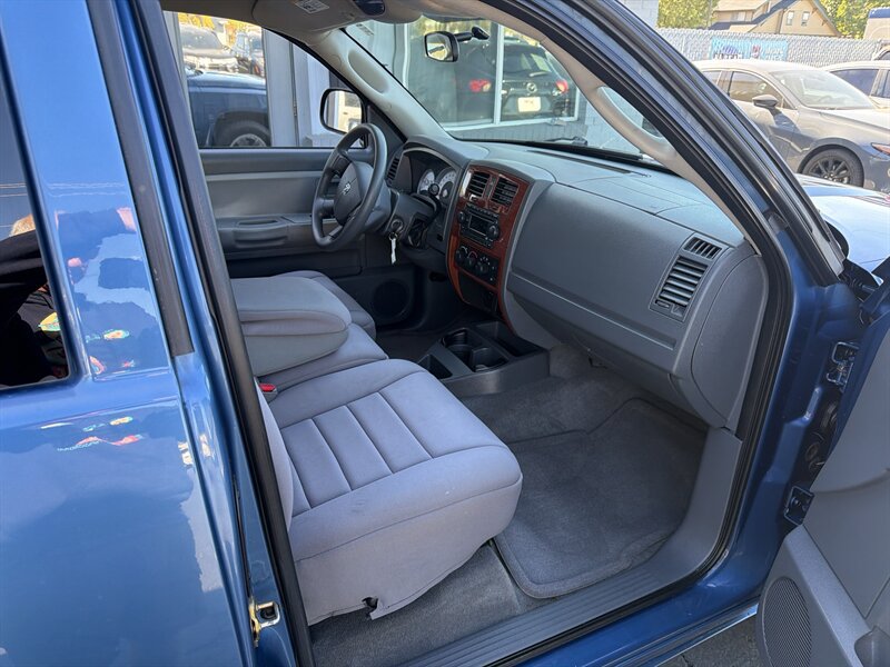 Used 2005 Dodge Dakota SLT RWD image 21