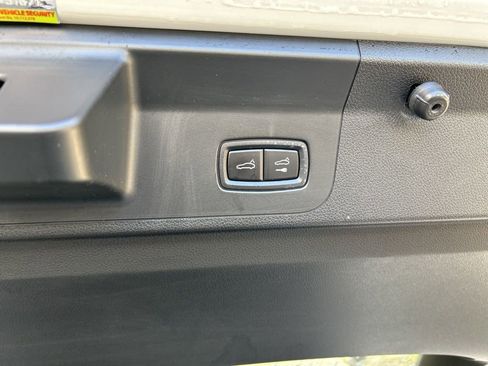 Used 2020 Porsche Panamera GTS AWD/4WD image 39