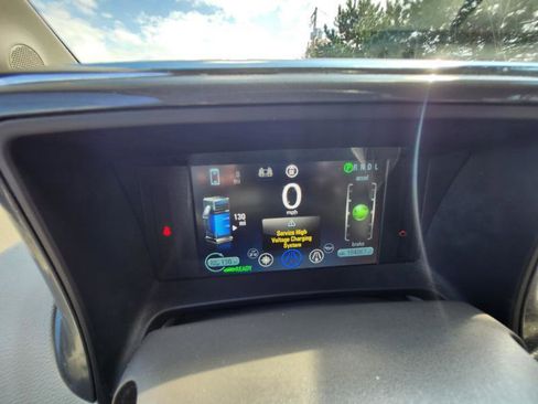 Used 2014 Chevrolet Volt Premium w/ Premium Trim Package image 32