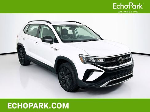 Used 2024 Volkswagen Taos S FWD image 1