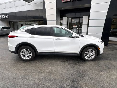 Used 2024 Buick Envista Preferred FWD image 6