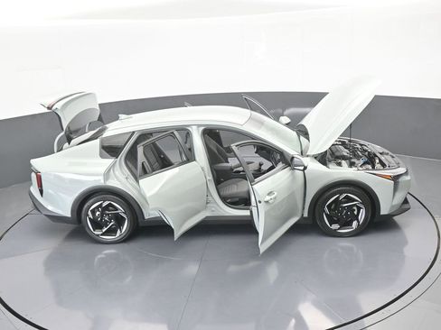 Used 2025 Kia K4 EX image 69