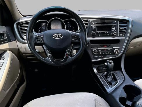 Used 2012 Kia Optima LX FWD image 6