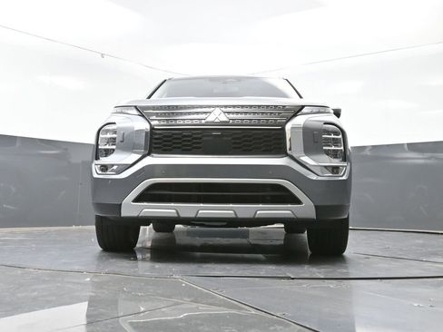 Used 2024 Mitsubishi Outlander SE image 53