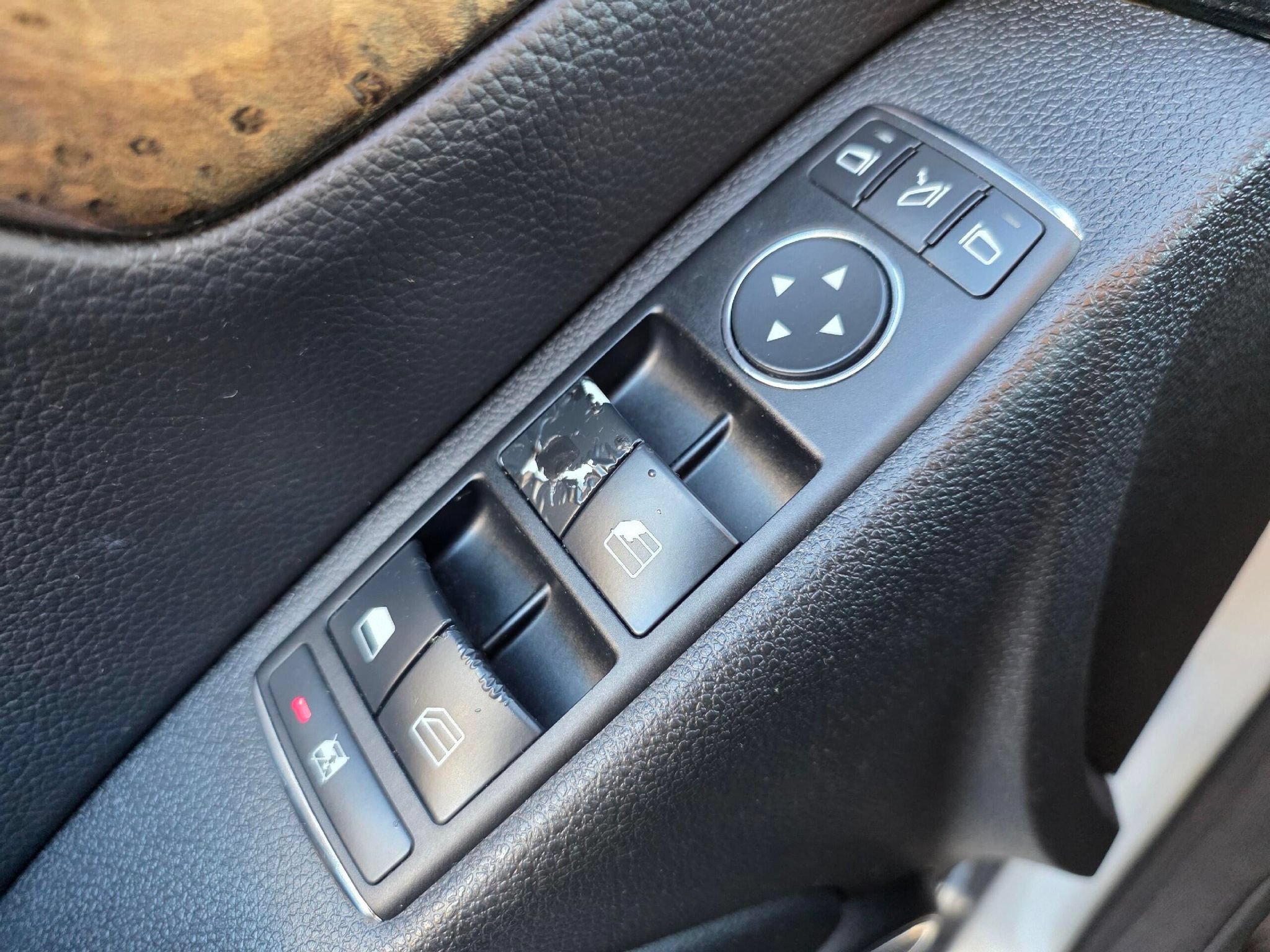 Used 2008 Mercedes-Benz C 350 Sport image 23