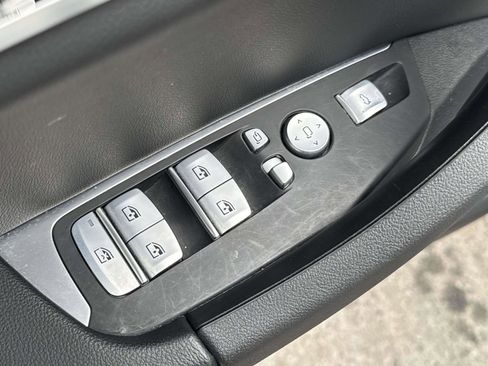 Used 2023 BMW X4 xDrive30i w/ Premium Package image 15