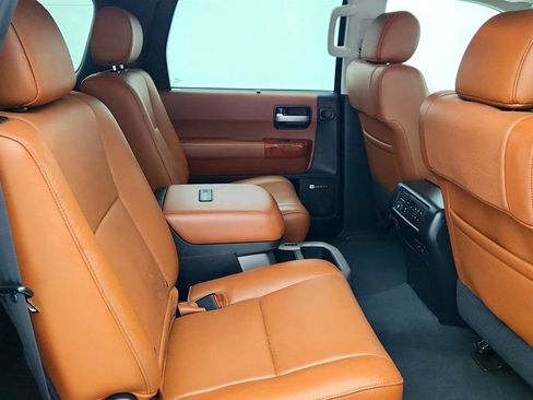 Used 2020 Toyota Sequoia Platinum RWD image 25