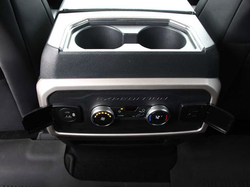Used 2022 Ford Expedition XLT RWD image 31