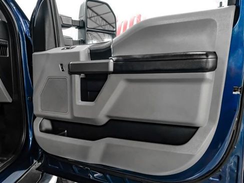 Used 2017 Ford F250 XLT w/ XLT Value Package AWD/4WD image 49