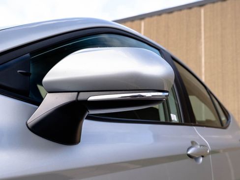 Used 2025 Toyota Camry LE image 11