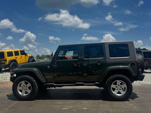 Used 2008 Jeep Wrangler Unlimited Sahara image 4