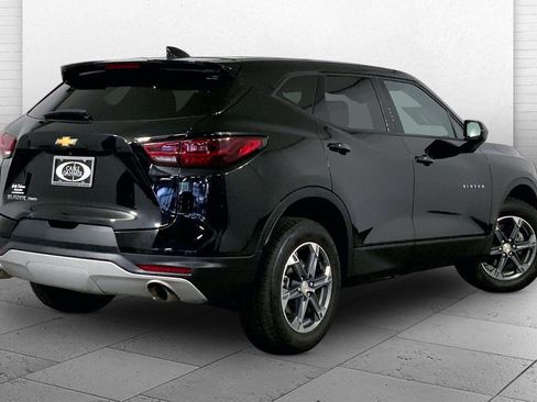 Used 2025 Chevrolet Blazer LT AWD/4WD image 13