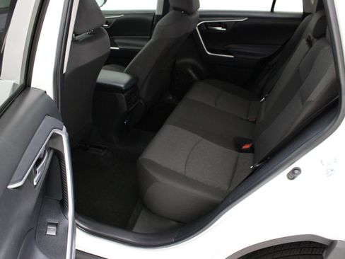 Used 2025 Toyota RAV4 XLE w/ Convenience Package FWD image 29