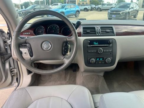Used 2007 Buick Lucerne CXL w/ Luxury Package FWD image 18