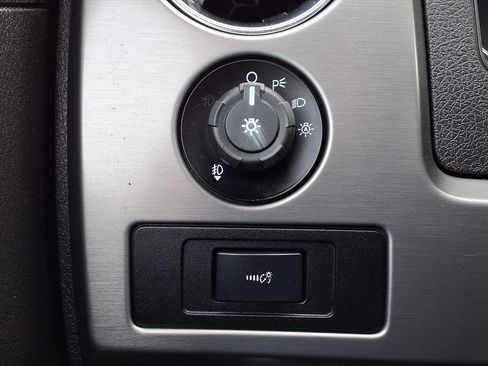 Used 2013 Ford F150 Limited image 25