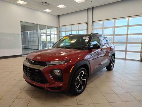 Used 2023 Chevrolet TrailBlazer RS FWD image 8