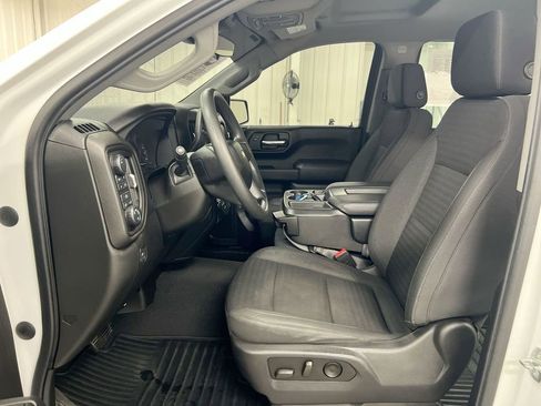 Used 2023 Chevrolet Silverado 1500 Custom AWD/4WD image 19