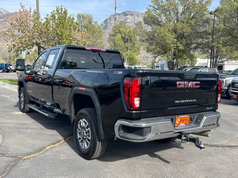 Used 2023 GMC Sierra 3500 SLE w/ X31 Off-Road Package AWD/4WD image 13