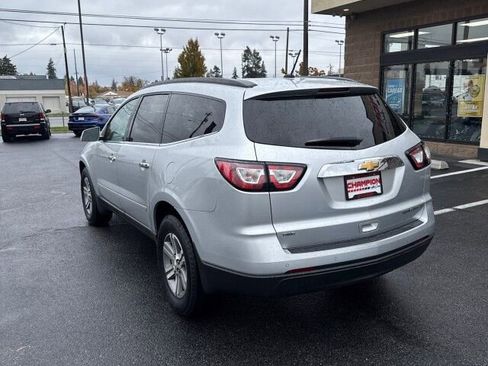 Used 2015 Chevrolet Traverse LT image 8
