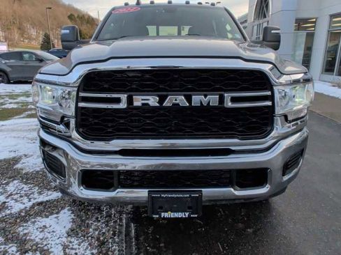Used 2024 RAM 2500 Tradesman w/ Chrome Appearance Group image 7