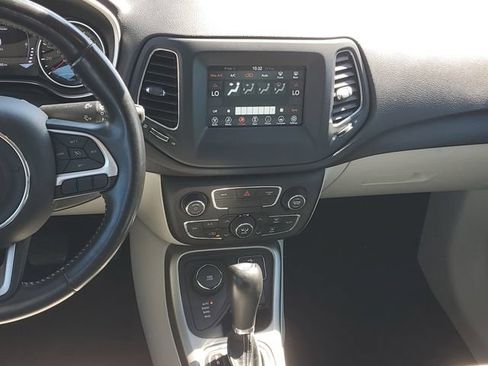 Used 2021 Jeep Compass Latitude AWD/4WD image 14