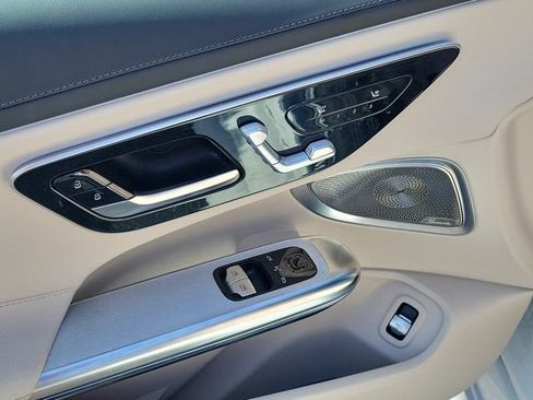 Used 2024 Mercedes-Benz CLE 300 4MATIC Coupe image 16