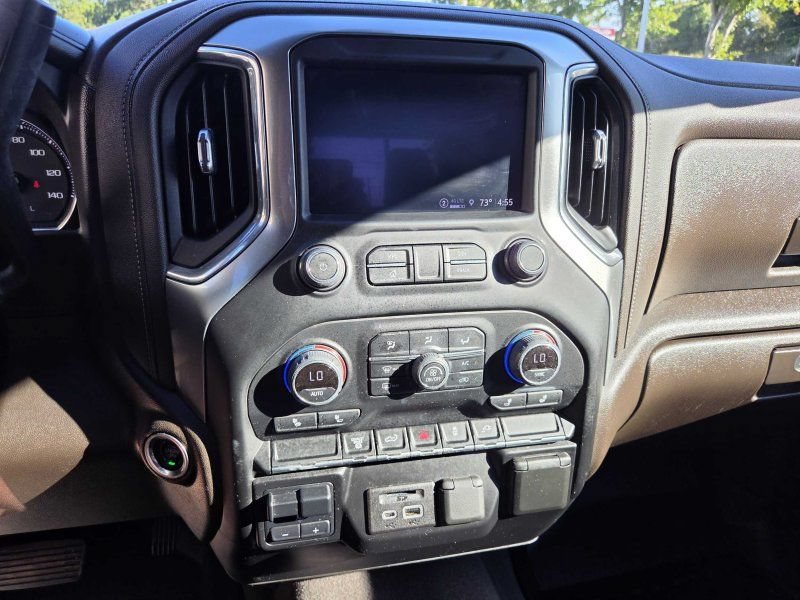 Used 2022 Chevrolet Silverado 3500 LTZ w/ Gooseneck/5TH Wheel Package RWD image 16