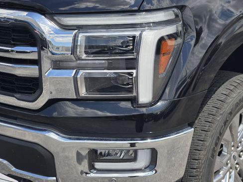 Used 2024 Ford F150 Lariat AWD/4WD image 17