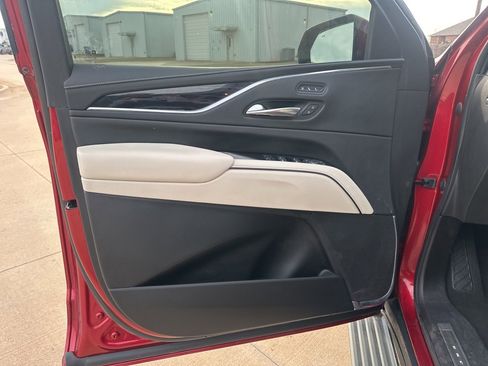 Used 2021 Cadillac Escalade Sport w/ Driver Assist Tech Package image 13