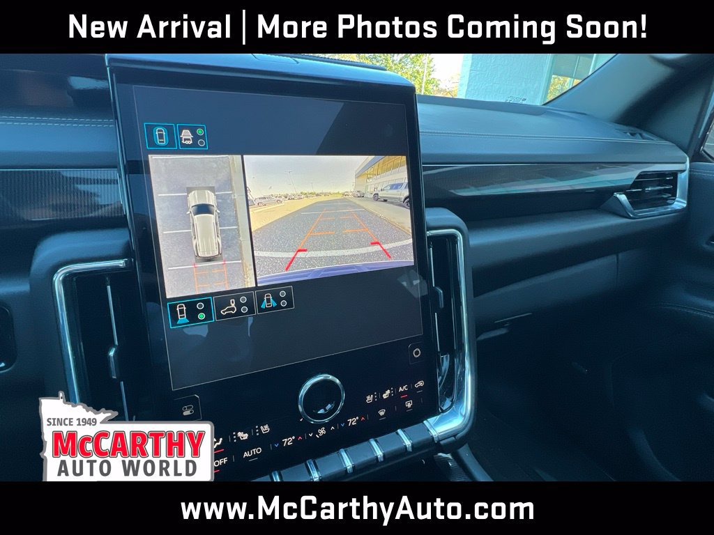 Used 2025 GMC Yukon Elevation w/ LPO, Elevation Black Package AWD/4WD image 16