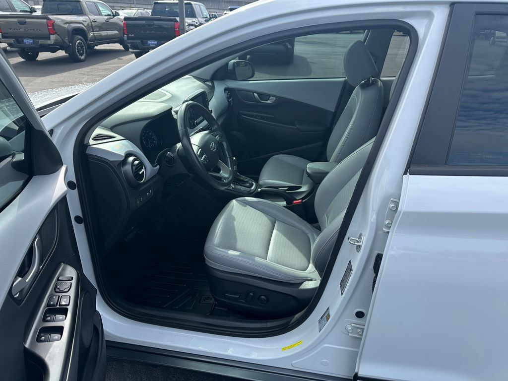 Used 2021 Hyundai Kona Limited w/ Cargo Package AWD/4WD image 13