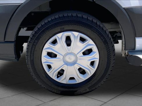 Certified 2025 Ford Transit 250 Low Roof w/ Exterior Upgrade Package RWD image 10