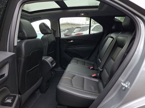 Used 2023 Chevrolet Equinox Premier AWD/4WD image 10